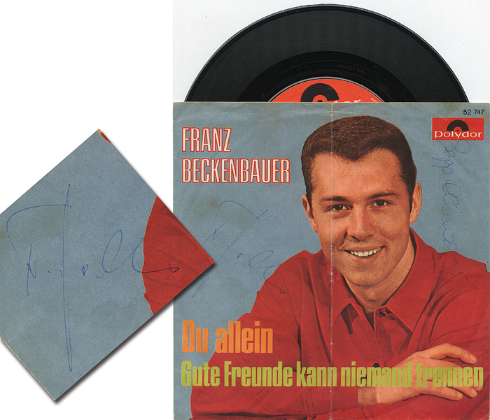 Schallplatte Beckenbauer  | Franz Beckenbauer. Du allein. Gute Freunde kann niemand trennen. Polydor. 18x18 cm. Mit original Signatur von Franz Beckenbauer + Sepp Maier auf dem Frontcover.