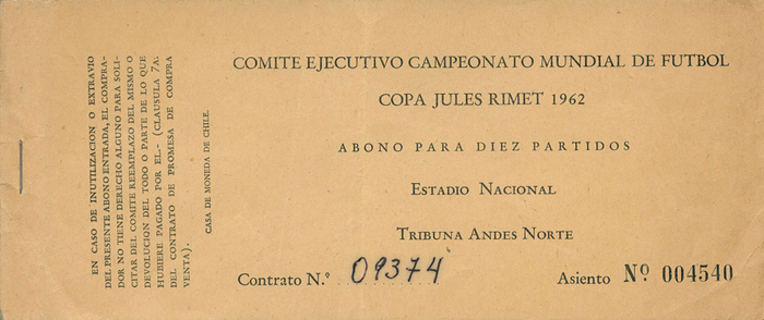  - Official season ticket booklet for the 1962 FIFA World Cup in Chile for the matches at the "Estadio Nacional" in Santiago, without tickets, 21x9 cm. --Rare ticket booklet for all matches at the "Estadio Nacional". All tickets inside have been removed, leaving only the perforated sections. - Ticket booklet slightly creased; Condition: B-