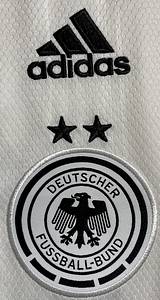  - Original match-worn / issued DFB player shirt with the number 14. Worn by Jamal Musiala in the Nations League match against England on June 7, 2022, in Munich. Short-sleeved shirt; size S; embroidered DFB logo, Adidas manufacturer logo, and stars, rubberized player number and name, flocked Nations League patch, flocked Foundation patch; 100% polyester; Made in Vietnam; Jersey comes from the collection of a DFB employee Condition: A - Bild 6