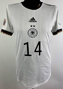  - Original match-worn / issued DFB player shirt with the number 14. Worn by Jamal Musiala in the Nations League match against England on June 7, 2022, in Munich. Short-sleeved shirt; size S; embroidered DFB logo, Adidas manufacturer logo, and stars, rubberized player number and name, flocked Nations League patch, flocked Foundation patch; 100% polyester; Made in Vietnam; Jersey comes from the collection of a DFB employee Condition: A - Bild 8