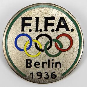 FIFA-Kongress 1936  | "FIFA Berlin 1936". Offizielles Teilnehmerabzeichen der FIFA für den 23. Kongressder am 13. + 14.8.1936 während der Olympische Spiele 1936 in Berlin stattfand. Bronze, versilbert, mehrfarbig emailliert, 3,7  cm. - Bild 2