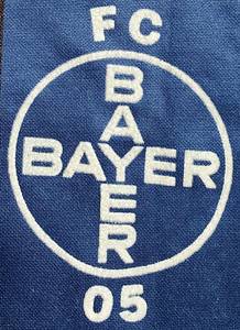  - Original match-worn FC Bayer Uerdingen player shirt with the number 13, worn by Željko Dakic. Worn in the Bundesliga match against 1. FC Köln in the 1992/1993 season. Condition: AAB. Long-sleeved shirt; size L; flocked club emblem; embroidered manufacturer's logo Joma; special sponsor "Mein Freund ist Ausländer" (My friend is a foreigner), club name, and player number flocked; 100% polyester; Made in spain ; condition A. Condition: B - Bild 7