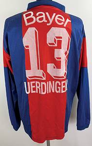 Uerdingen, FC Bayer  - Trikot 1992  | Original match worn FC Bayer Uerdingen Spielertrikot mit der Nummer 13 von Željko Dakic. SONDERTRIKOT "Mein Freund ist Ausländer". Getragen im  Bundesligaspiel gegen den 1 FC Köln am 2.12.1992. Diese Trikot wurde nur an diesem Tag eingesetzt. Status:AAB. - Bild 8