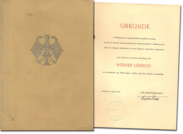  - Werner Liebrich received the Silver Laurel Leaf award from Federal President Theodor Heuss on July 18, 1954, at the Berlin Olympic Stadium, in honor of the German World Cup-winning team. The award certificate for Werner Liebrich bears the original signature of Federal President Theodor Heuss (1884-1963). It is a four-page cardboard document in its original cardboard folder, embossed with the Federal Eagle in gold. --The Silver Laurel Leaf is the highest sporting award of the Federal Republic of Germany and is awarded by the Federal President. Condition: B