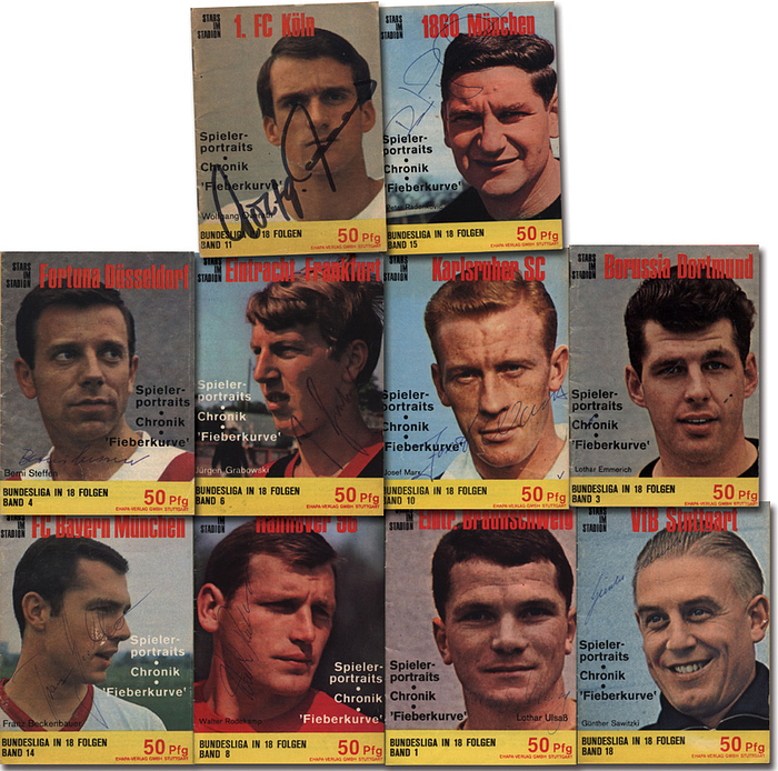 Stars im Stadion (9x13)  | 10 verschiedene Hefte „Stars im Stadion.Spielerportraits. Chronik. Fieberkurve. Bundesliga in 18 Folgen“ mit insgesamt 121 original Signatuen der Spieler!!!.