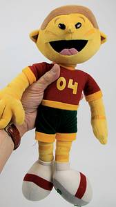 Maskottchen EM 2004  | „Peluche“.Offizielles Plüschmaskottchen der UEFA Fußball-Europameisterschaft 2004 in Portugal. Höhe 40 cm. - Bild 2