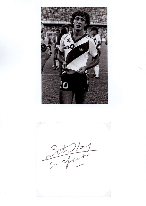 Alonso, Norberto "Beto"  | Balncobeleg mit original Signatur von Norberto "Beto" Alonso, Fußball - Weltmeister 1978 Argentinen. 10x10 cm.