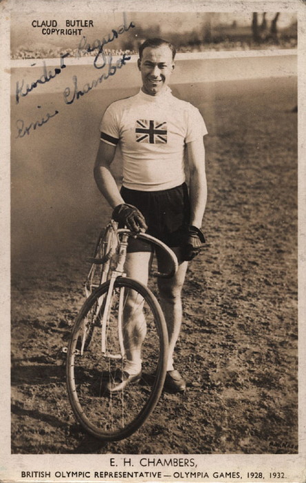  - (1907–1985) Black-and-white postcard with original ink signature by Ernest Chambers (GBR). Two-time silver medalist in the tandem cycling event at the 1928 and 1932 Olympic Games; 14.5 x 9 cm. Condition: C+