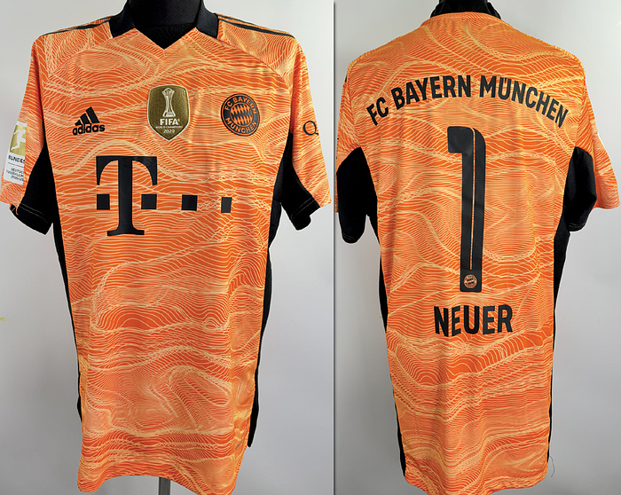match worn football shirt FC Bayern 2022 - Original match-worn FC Bayern Munich player shirt with the number 1, worn by Manuel Neuer. Worn in a Bundesliga match during the 2021/2022 season. Condition: AAB (General Abuse Certificate). Short-sleeved shirt; size L; club emblem and Adidas logo applied; World Cup Winners' Cup patch flocked; sponsor logo `T..., club name, player number and player name rubberized; back number 25 cm high; Bundesliga patch and Qatar patch rubberized; 100% polyester; Made in Thailand; Condition: A