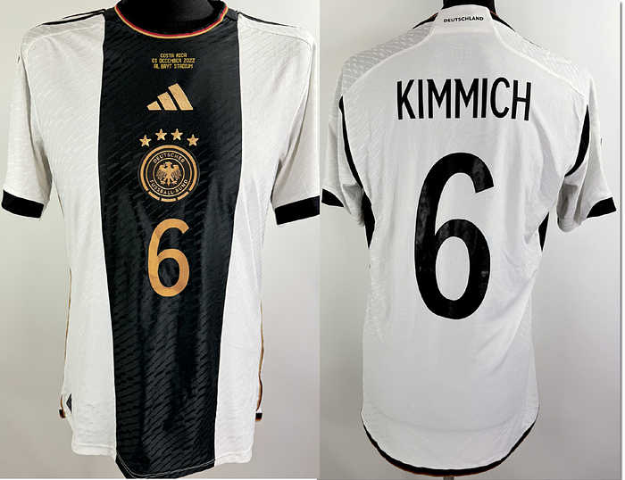 DFB  - Trikot 2022 WM Kimmich  | Original match issued DFB WM 2022 Spielertrikot mit der Nummer 6 von Joshua Kimmich.Vorbereitet für das Spiel gegen Costa Rica am 01.12.2022 in Qatar. Das Set besteht aus Trikot, Hose und Stutzensocken. Status AAB.