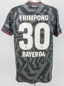 Original match worn Spielertrikot von Bayer 04 Leverkusen mit der Rückennummer 30. Getragen von Jeremy Frimpong in einem Spiel der Fußball Bundesliga in der Saison 2022/2023. Frimpong ist 10-facher Nationalspieler von den Niederlande. Status:ABB. - Bild 3